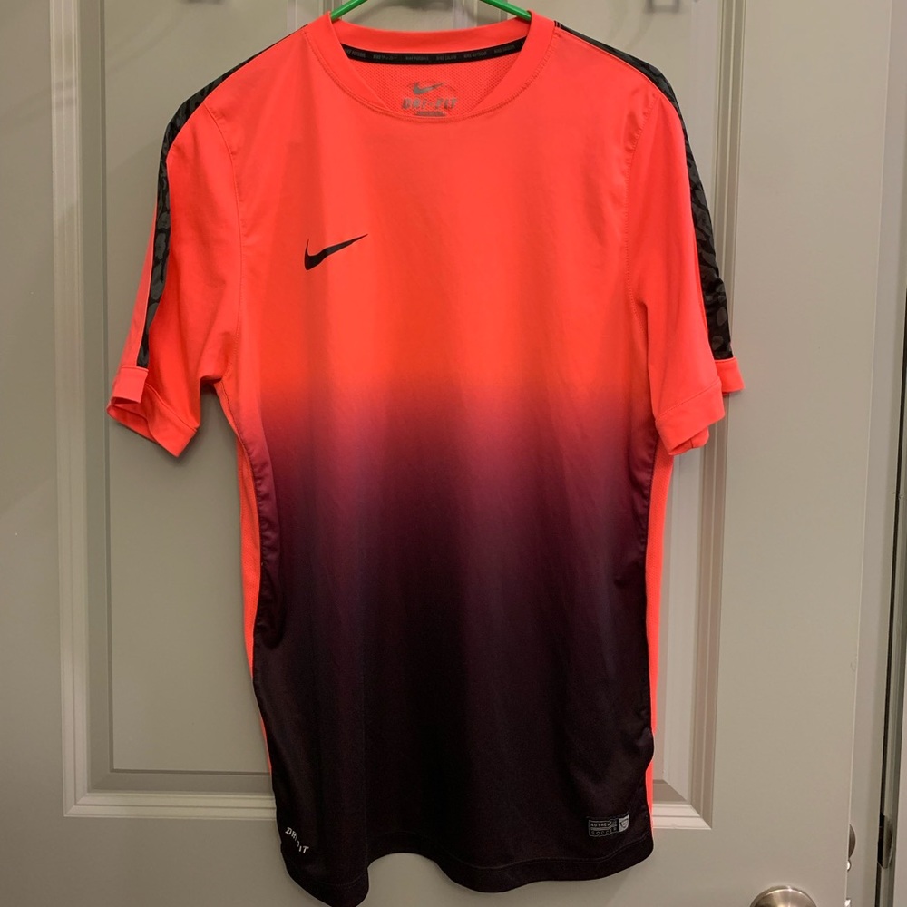 Nike- Large- Mens Dri-Fit Soccer Workout Shirt
